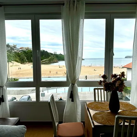 Primera Linea De Playa 아파트 수안세스